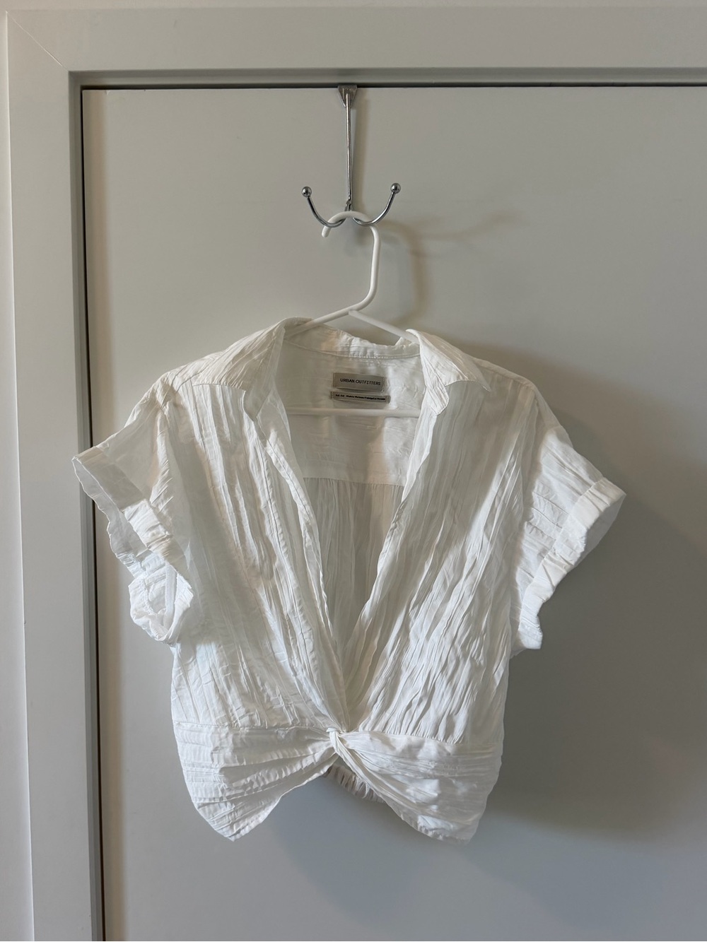 Urban Outfitters White Crinkle Tie-Front Short Sleeve Blouse